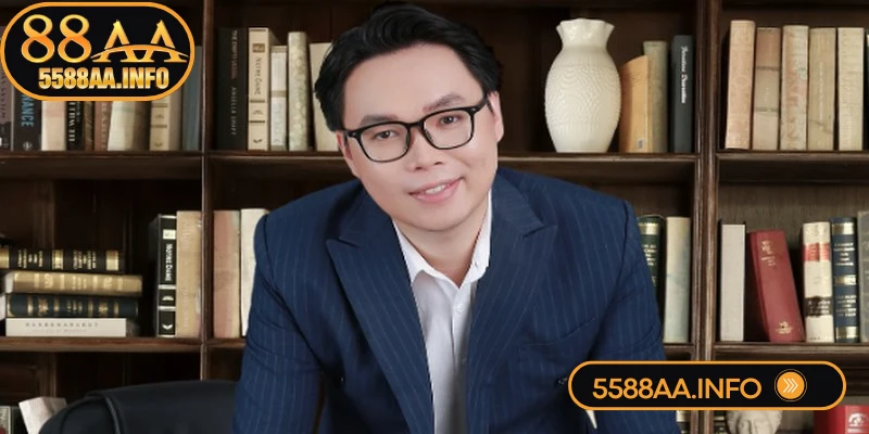 Bảo Khang được biết đến là người đi đầu trong thế giới game online